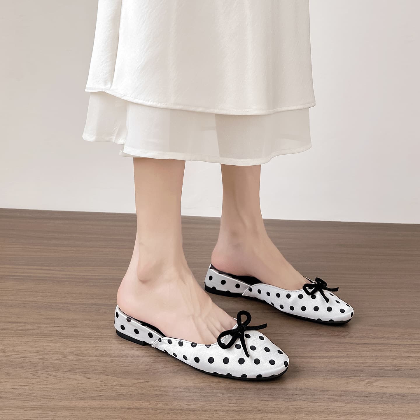 X030-L42 Polka Dot Ankle Wrap Half Slippers Women Summer New Bow Flat Slip-On Elegant Mules