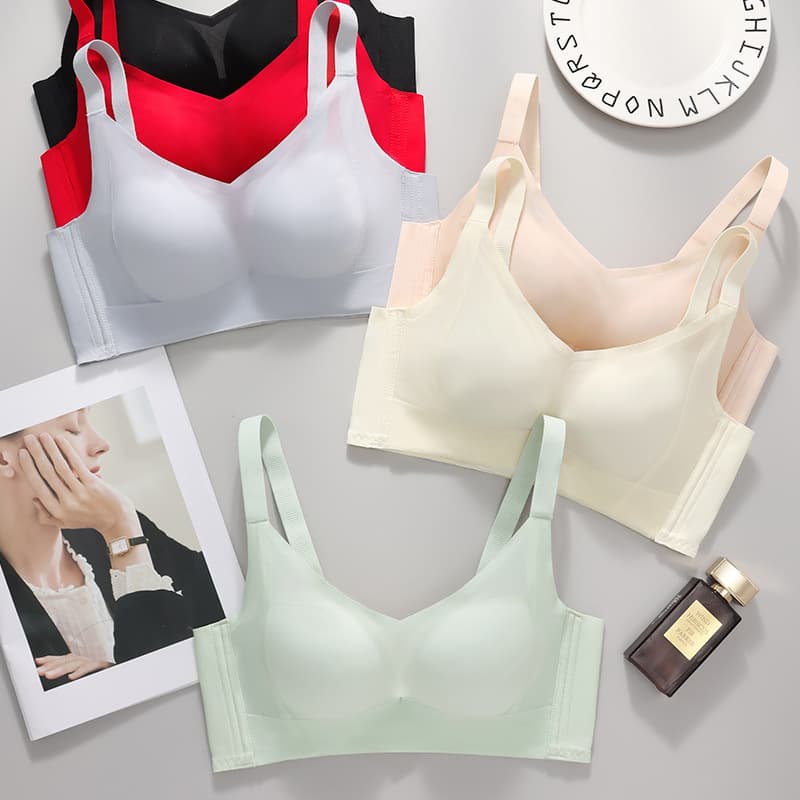 697# Gold# Slippery Cup! Good quality, soft to the touch! Wireless bandeau bra, sexy glossy and breathable