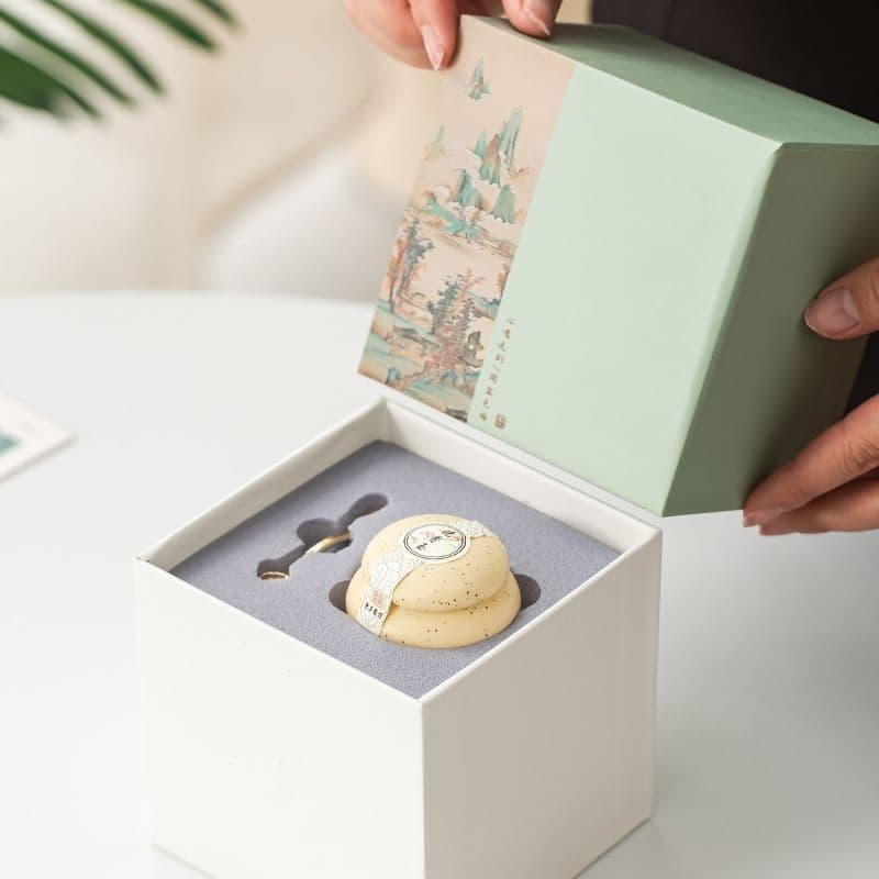 Solid Perfume Balm in Ancient Style Gift Box, Portable and Long-lasting Scent for On-the-Go Use