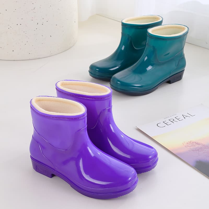 Wholesale of new fleece-lined rain boots for women, adult short rubber shoes with thick soles, warm anti-slip kitchen wear-resistant waterproof boots