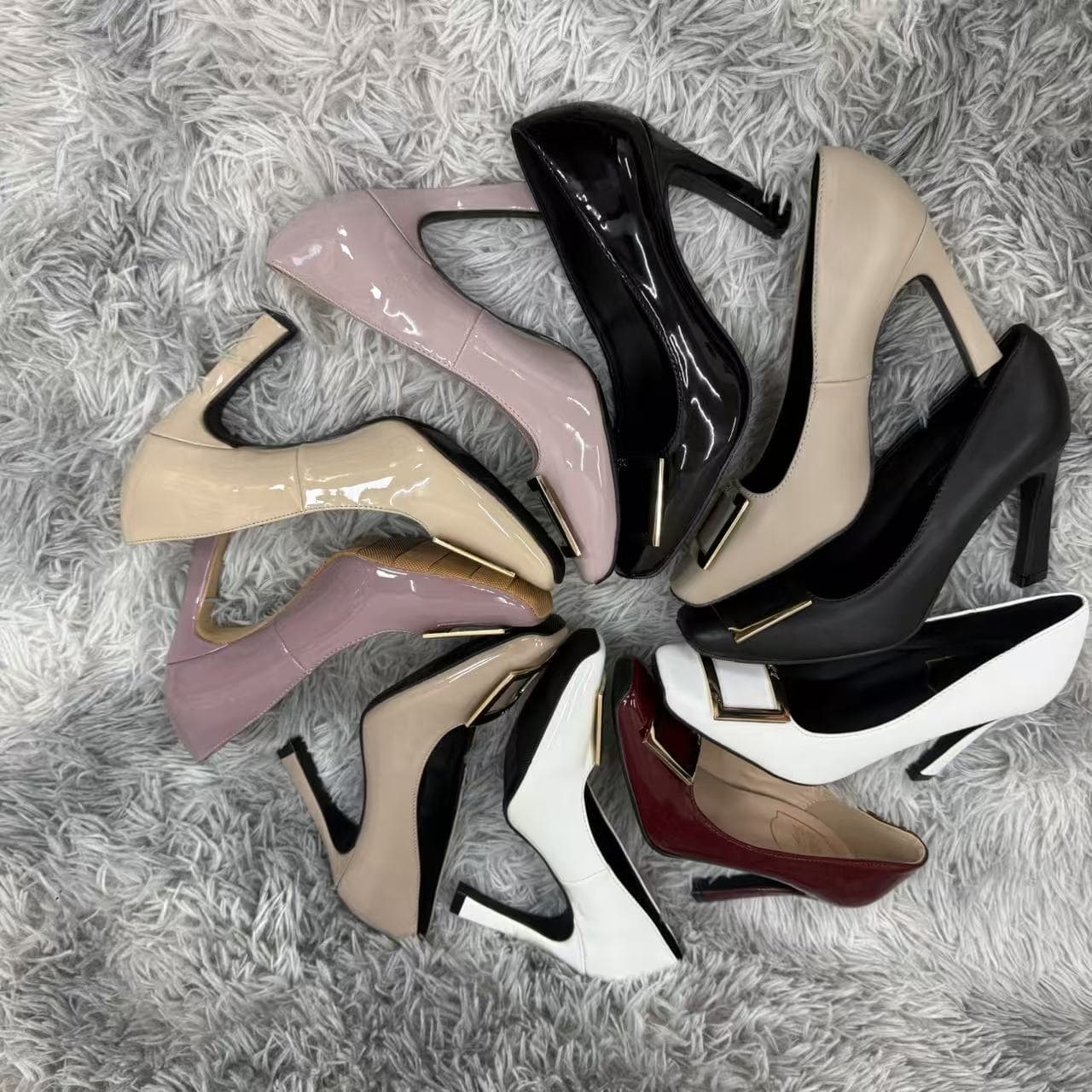 25 Four Seasons Square Buckle Shoes Shallow Mouth High Heels Patent Leather Bridesmaids Socialite Fashion Women's Shoes 9cm Stiletto Heels Wedding Shoes