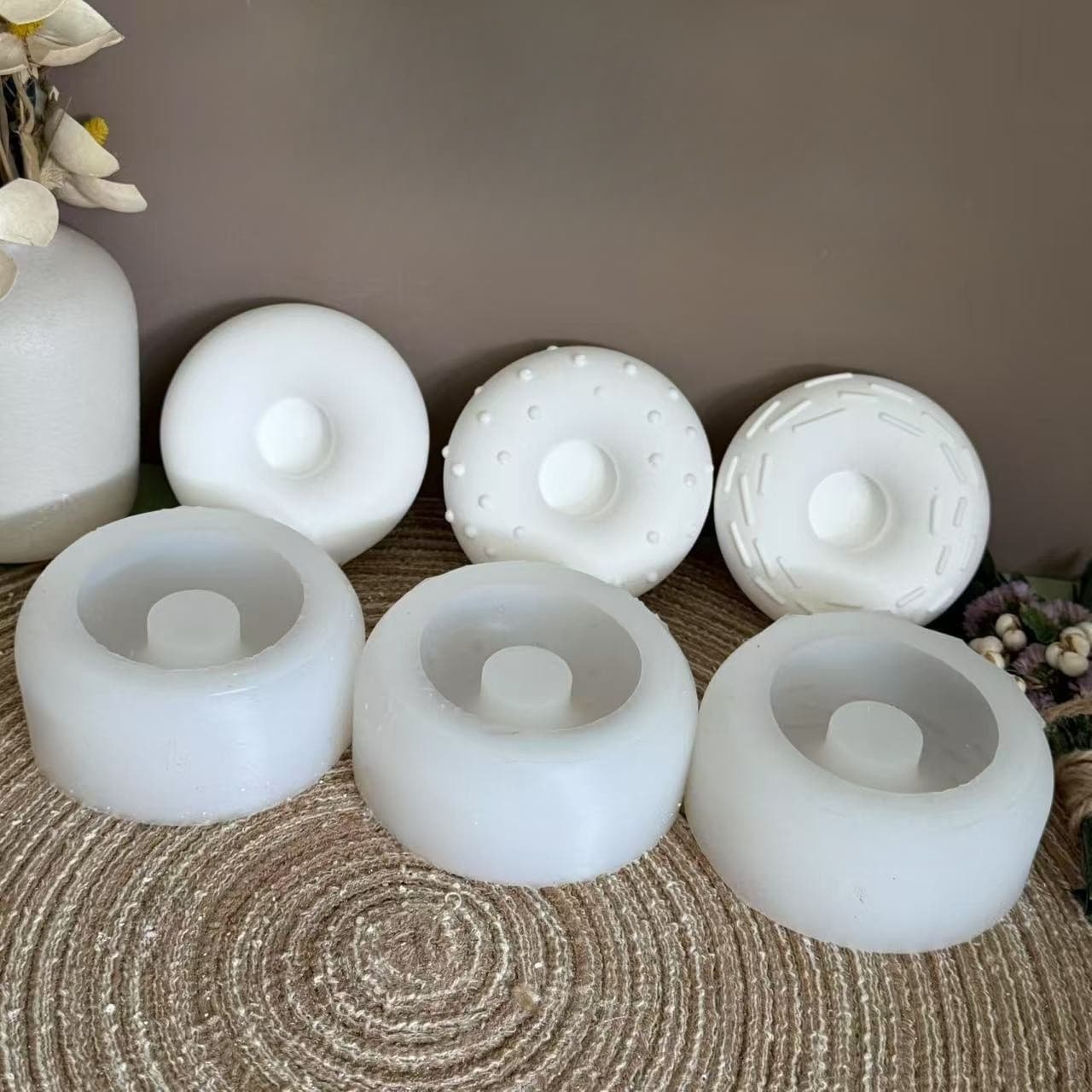 Cute Round Donut Candle Holder Candle Mold Plaster Candle Holder Bracket Ornament Glue Mold