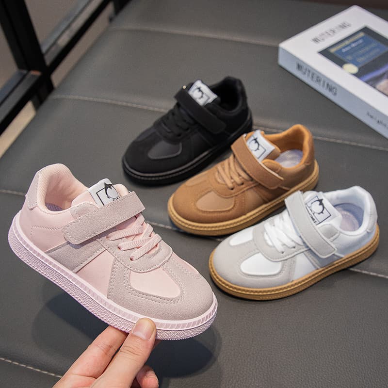 Children's sports shoes 2026 spring and autumn new style boys' versatile non-slip breathable student sneakers girls' rest moral training shoes