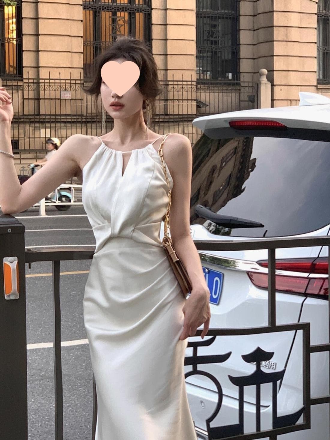 French acetate satin dress for women, summer temperament, high-end birthday dress, white certified high-end evening dress