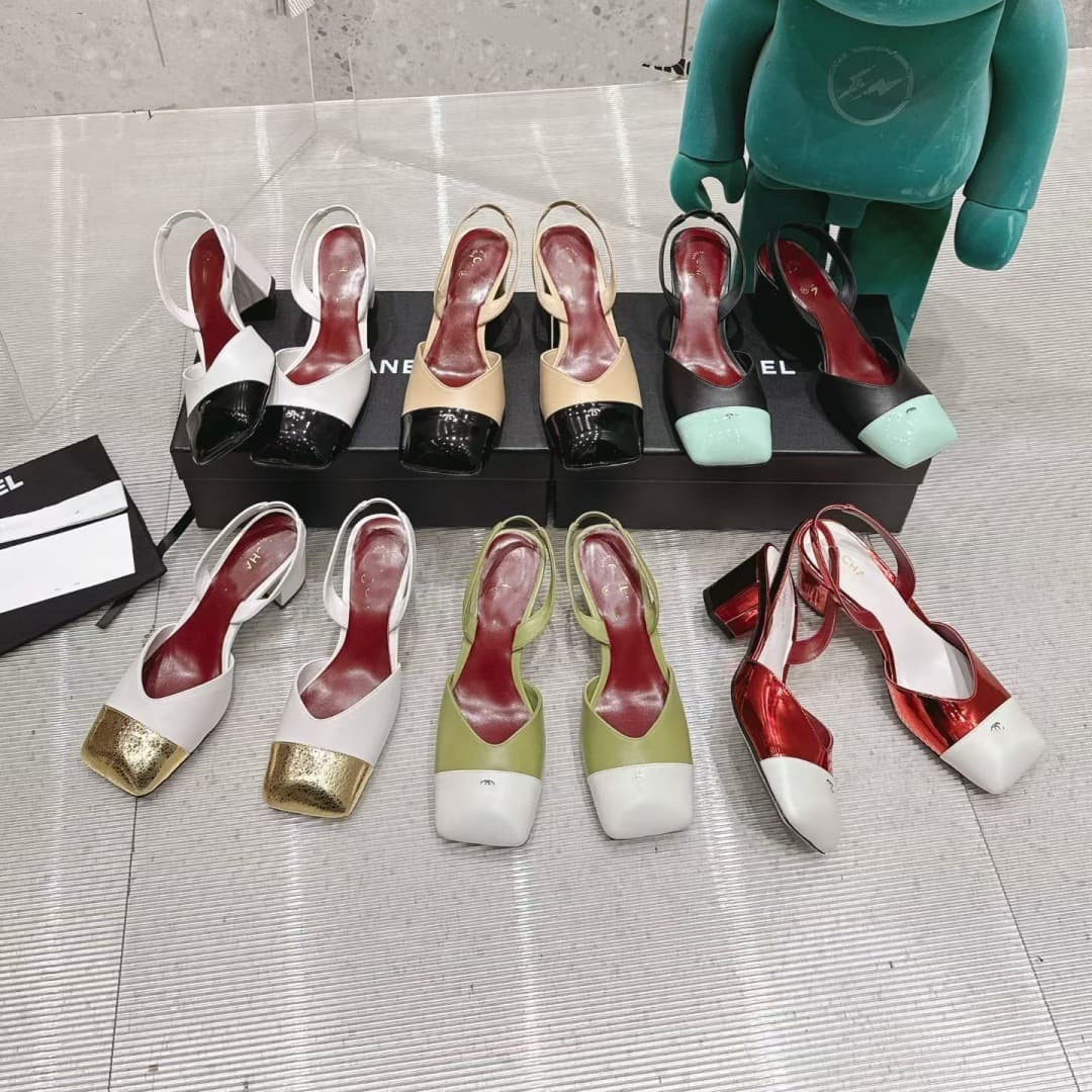 2026 Cross-Border Small Fragrance Square Toe Single Shoes Women's CC High Heels Retro Closed Toe Back Strap Fashion Versatile Women's Shoes