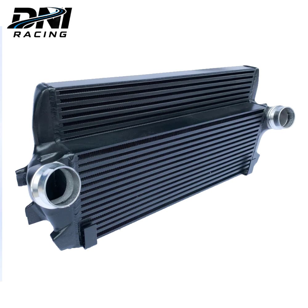 Suitable for 2009-2015 BMW 7 Series F01/F02 730d 740d 740i modified to increase intercooling