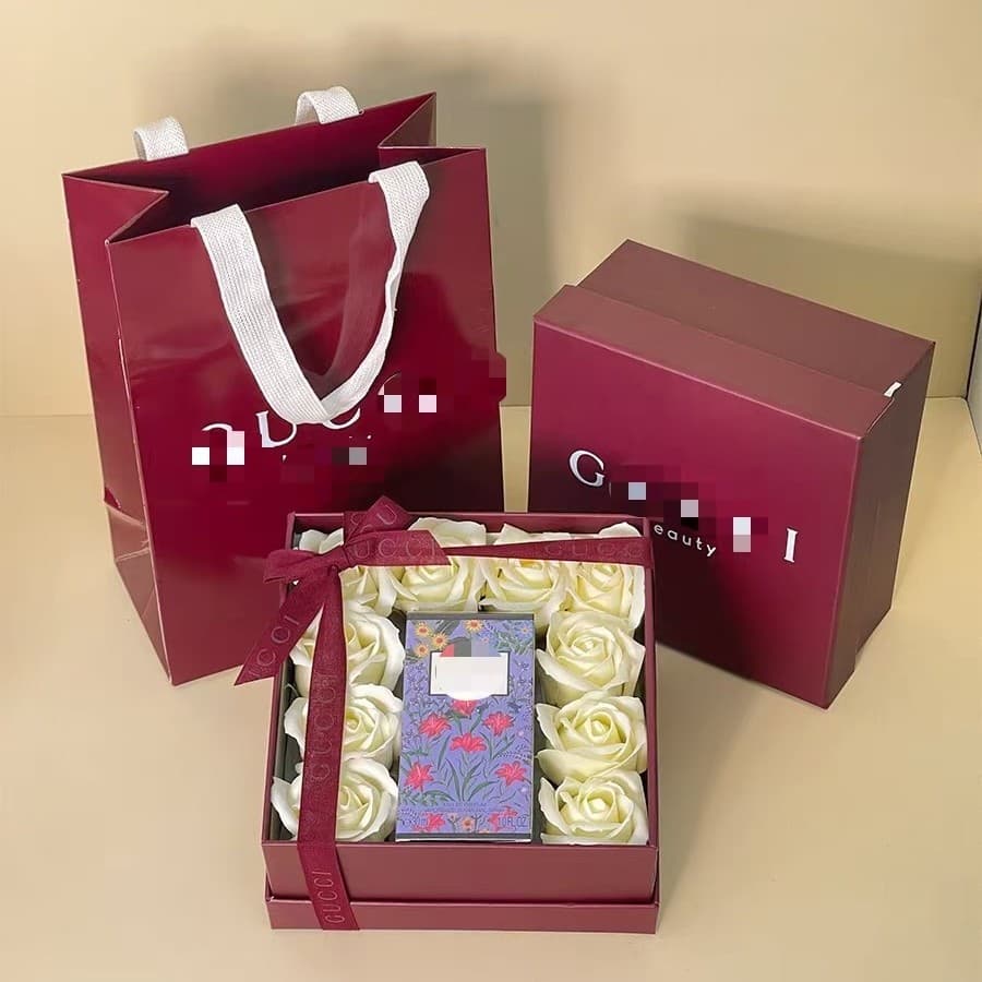Wine Red Original Perfume Gift Box Set. Gu Family Counter Gift Box. Gu Family Original Skincare and Cosmetics Gift Box