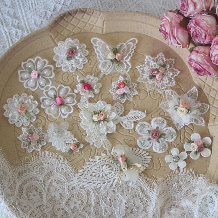 Single/flower clothing decoration fabric patch, organza water-soluble embroidery lace flower bracelet, hair accessory, wedding dress material.