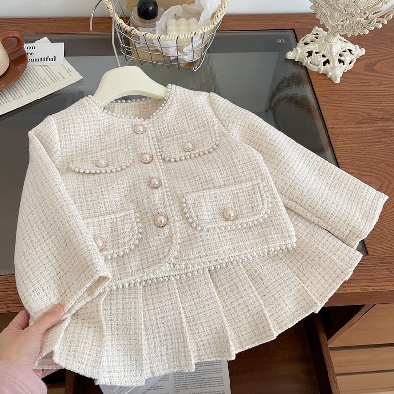 Baby girl Korean style small fragrance suit spring and autumn 2026 new style little girl fashionable pleated skirt two-piece set