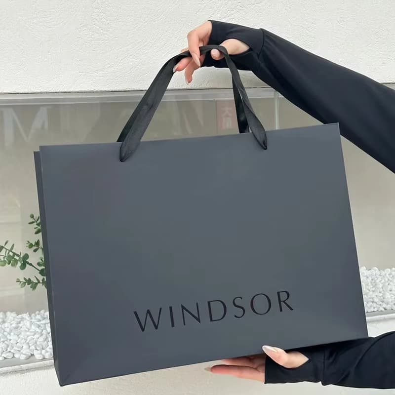 Custom Craft Packaging Takeout Disposable Size White Cardboard Green Printing Paper Bag with Logo
