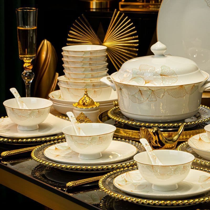 2026 New Home Jingdezhen Porcelain Bowl and Plate Set Ceramic Dinnerware Set for Housewarming Gift