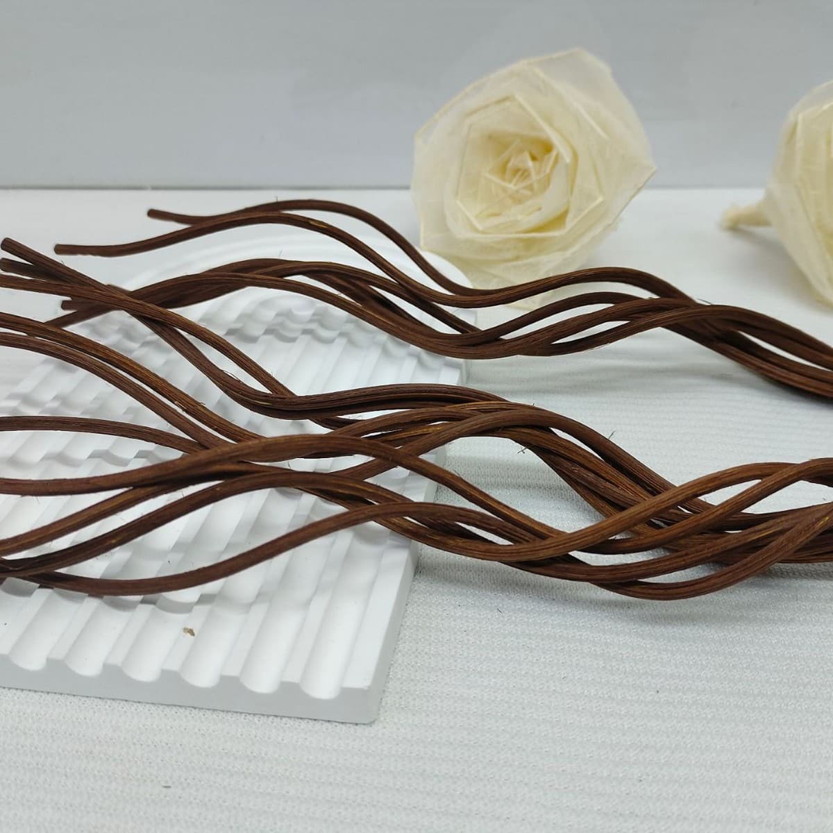 Factory Direct Rattan Sticks, Natural Material, Strong Perfume Adsorption, Compatible with Various Fragrance Oils, Lemon Scent