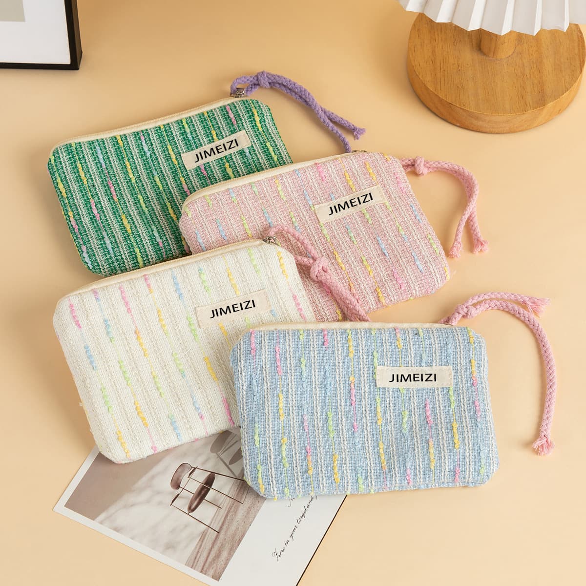 Cute Small Makeup Bag Student Earphone Lipstick Storage Pouch Portable Mini Bag for Women Touch-Up Bag
