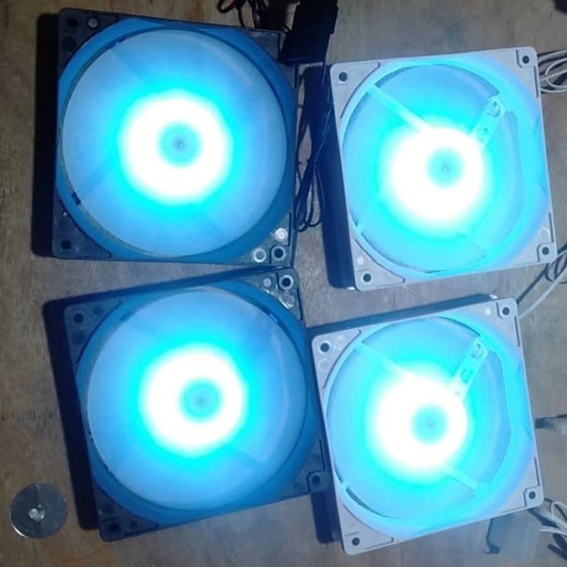 RGB internal light-emitting ice blue pure white colorful chassis cooling fan 12CM axis light-emitting large 4P connector forward and reverse