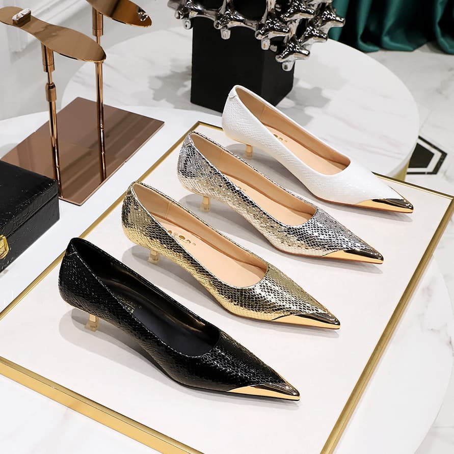 237-29 European and American Style Women's Banquet Shoes, Mid Heel, Shallow Mouth, Metal Pointed Toe, Sparkling Sequined Fabric Snake Print Flats