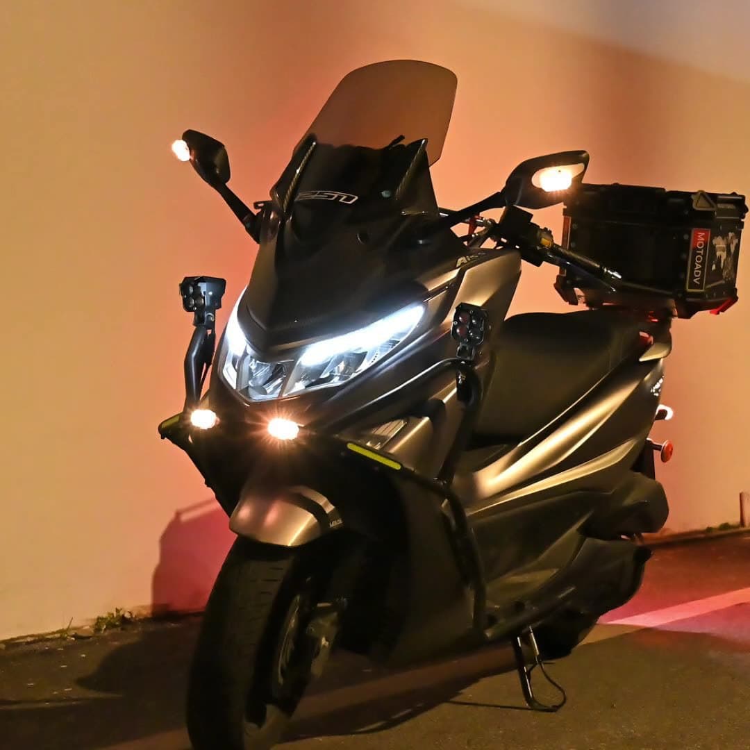 Cross-border Supply Motorcycle Electric Vehicle LED Strobe Light Aircraft Light Bicycle Tail Light Car Modified Navigation Light