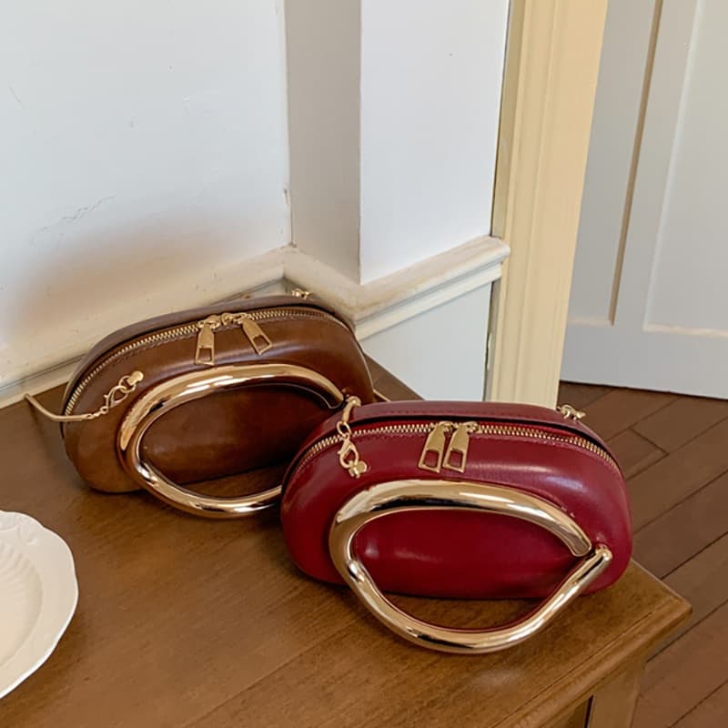 European and American Retro Personalized Metal Box Bag 2026 Stylish Minimalist Elegant Banquet Textured Clutch Crossbody Mini Bag
