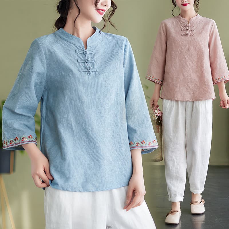 Retro-style, artistic, stand-up collar, cotton and linen jacquard embroidered shirt, women's versatile pullover, three-quarter sleeve top.