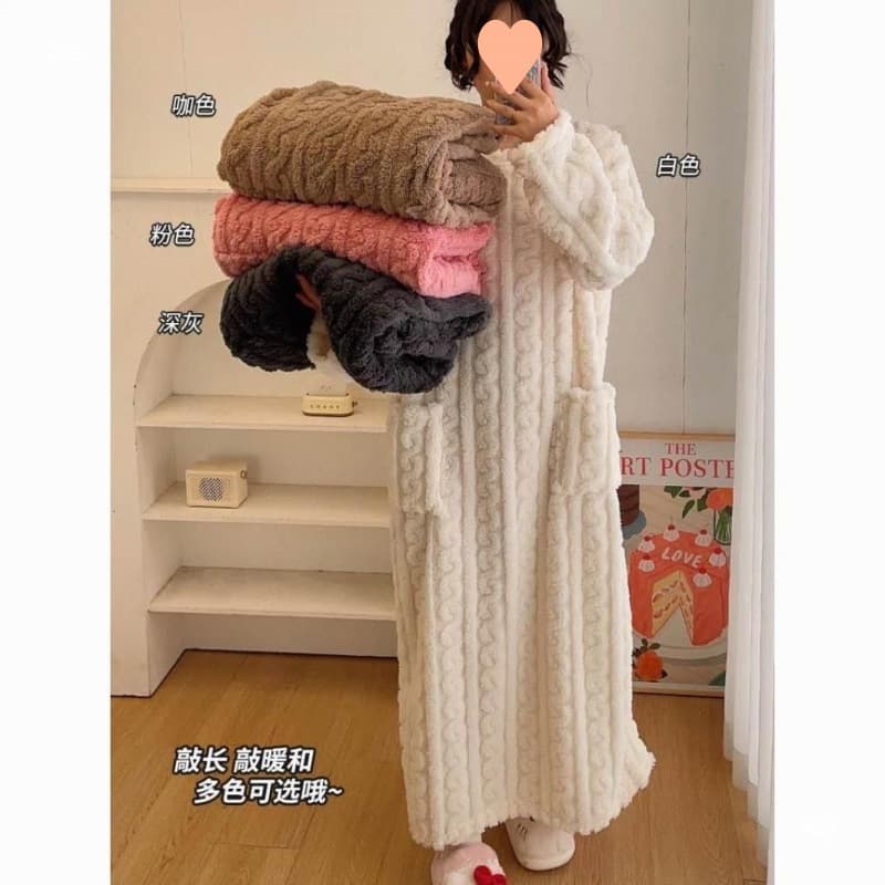 Walking Large Quilt Velvet Jacquard Long Loose Pocketed Home Robe Nightgown Women's Winter Pajamas