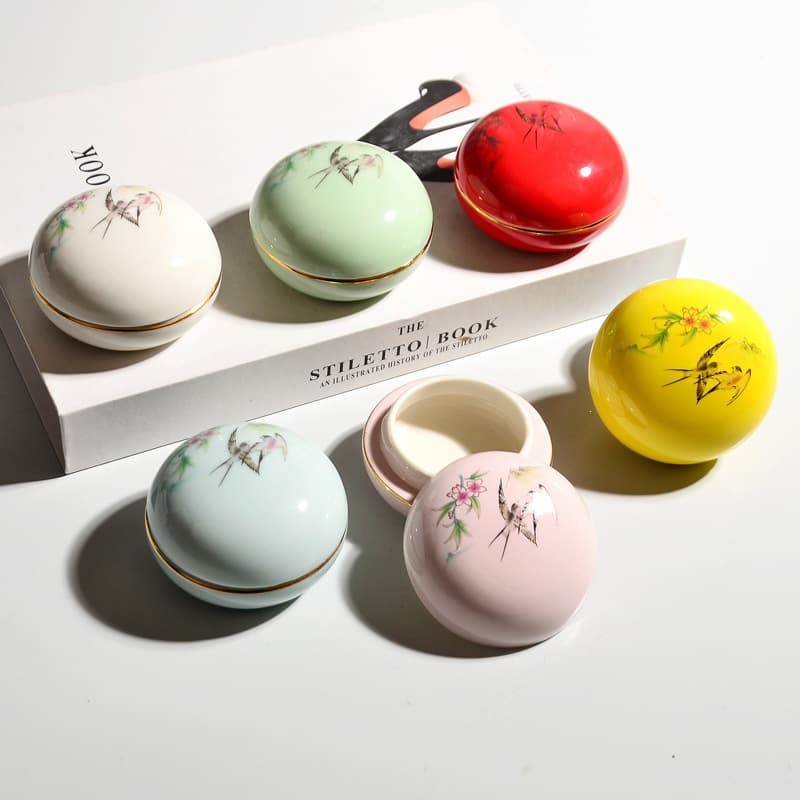 Portable Cosmetic Cream Jar Peach Blossom Water Powder Blush Box Screw Lid Loose Powder Paste Ceramic Jar Seal Paste Box