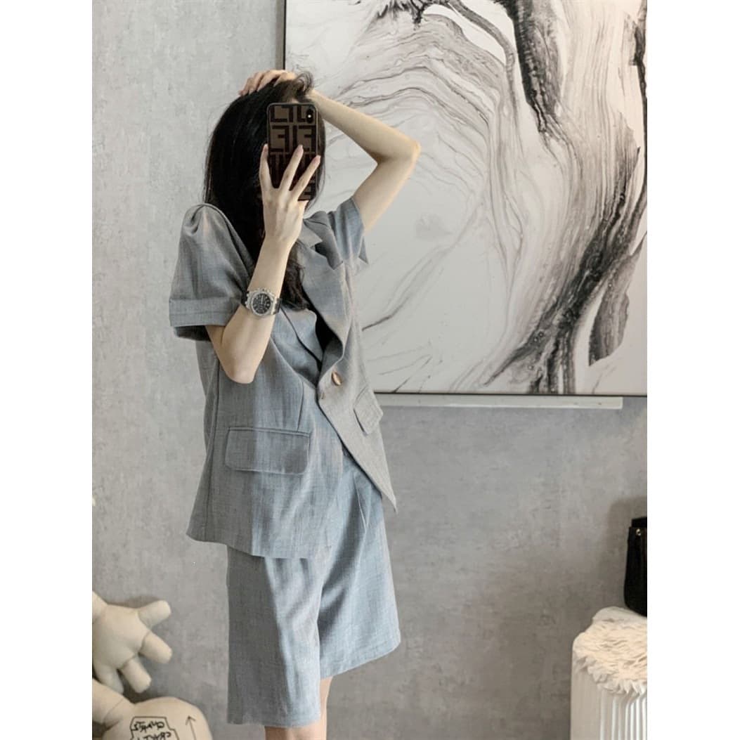 2026 New Thin Casual Blazer Suit Set for Women, Summer Commute Simple Western Top and Shorts Two-Piece Set