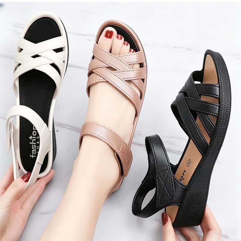 2026 Summer New One-Piece Molded Women's Sandals, Fashionable and Versatile Casual Mom Wedge Heel Sandals, Factory Wholesale