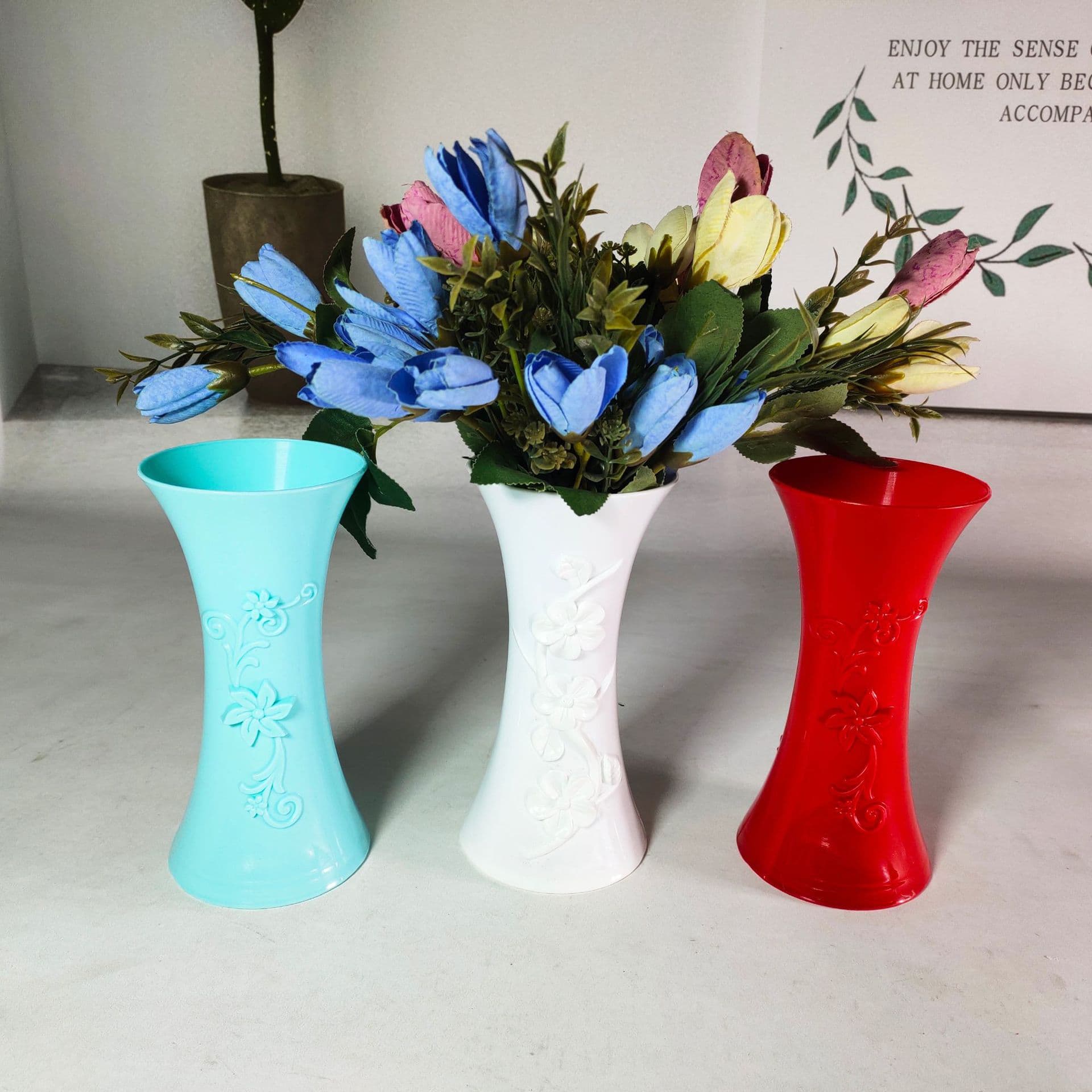 Creative Desktop Decoration Slim Waist Vase for Living Room, Colorful Decorative Vase for Dried Flowers, European Style Plastic Vase