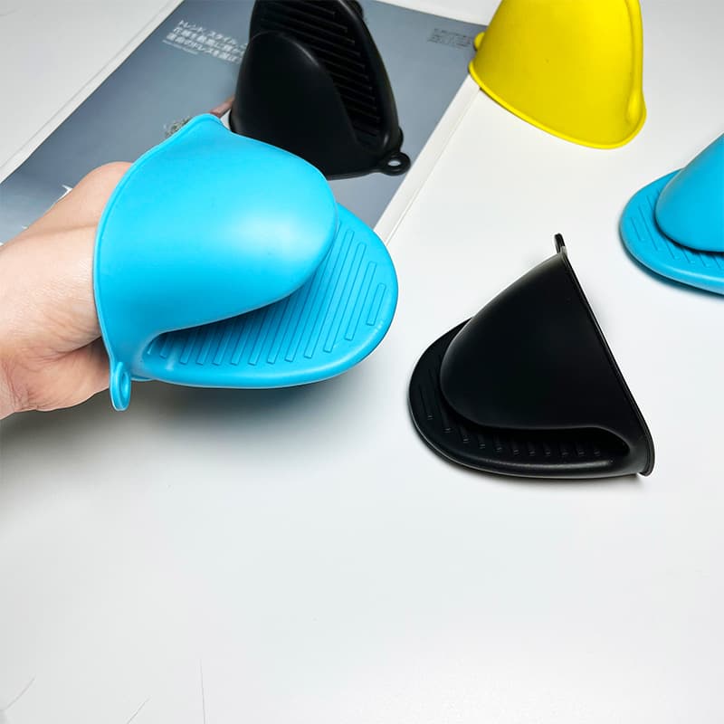 Household Thickened Silicone Heat-resistant Clip High-Temperature Resistant Microwave Oven Hand Clip Kitchen Heat Insulation Heat-resistant Gloves