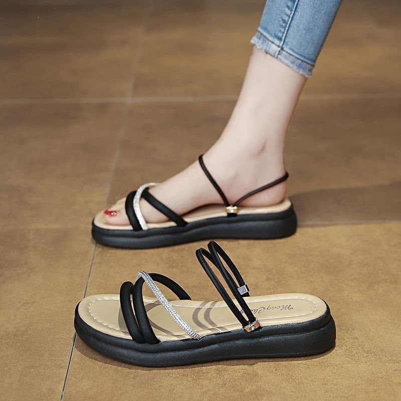 Women's Outdoor Anti-Slip Sandals 2025 New Beach Fashion Versatile Casual Soft Sole Two-Way Thick Sole Sandals