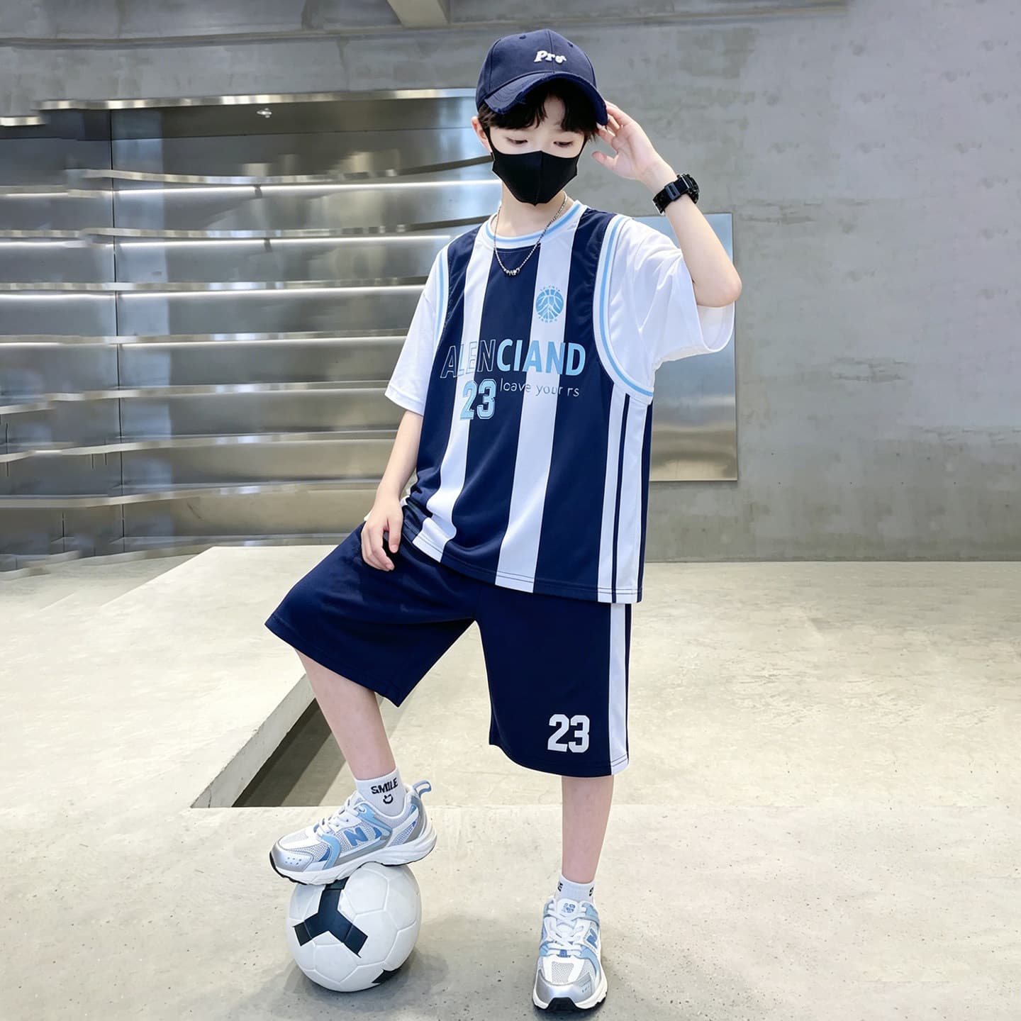 Children's clothing boys' summer clothing suit 2026 new big children's summer ice silk boys' thin sports quick-drying football uniforms