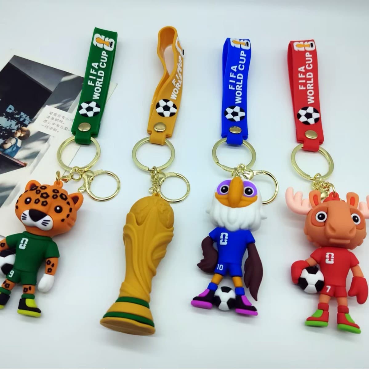 New 2026 World Cup Trophy FIFA World Cup Model Zinc Alloy Resin Keychain Football Fan Gift Wholesale