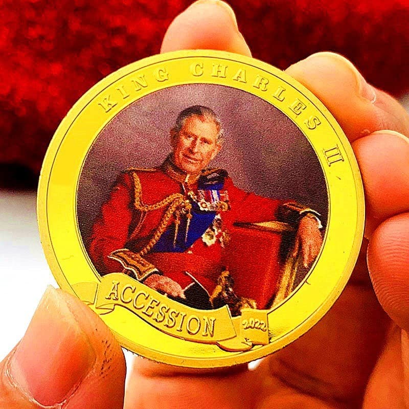 2022 England King Charles Philip King Gold Plated Painted Medallion Queen Gold Creative Coin