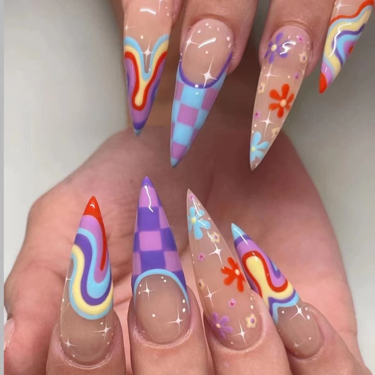 Multicolored Wave Pattern Floral Press on Nails European And American Style Wearable False Nails Small Flower Chess Board Nail Art