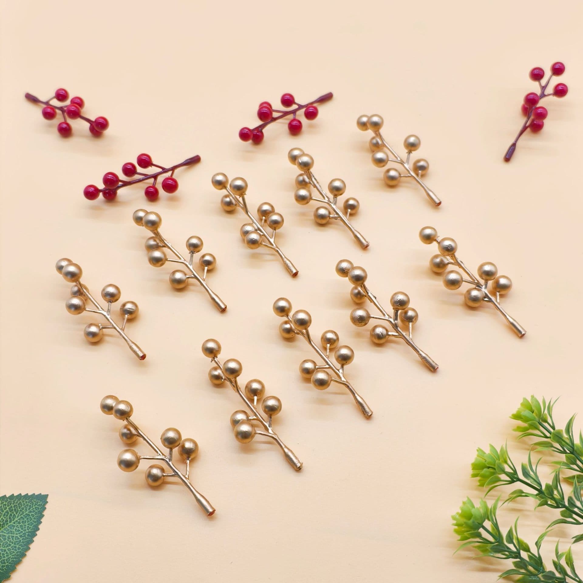 Cross-border Small Fruit 7-Head Golden Berry Artificial Holly Berry Living Room Decoration Christmas Photography Prop Fortune Fruit