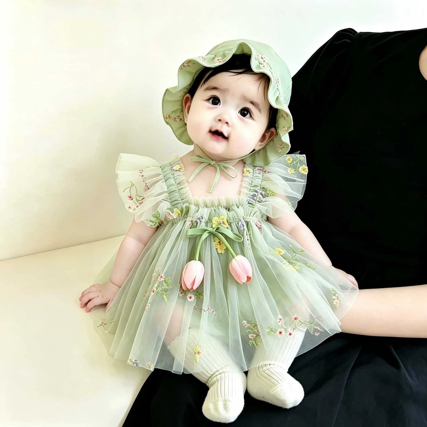 Baby girl's one-year-old dress, summer thin fashionable dress, super cute infant and toddler hundred-day mesh outing princess dress