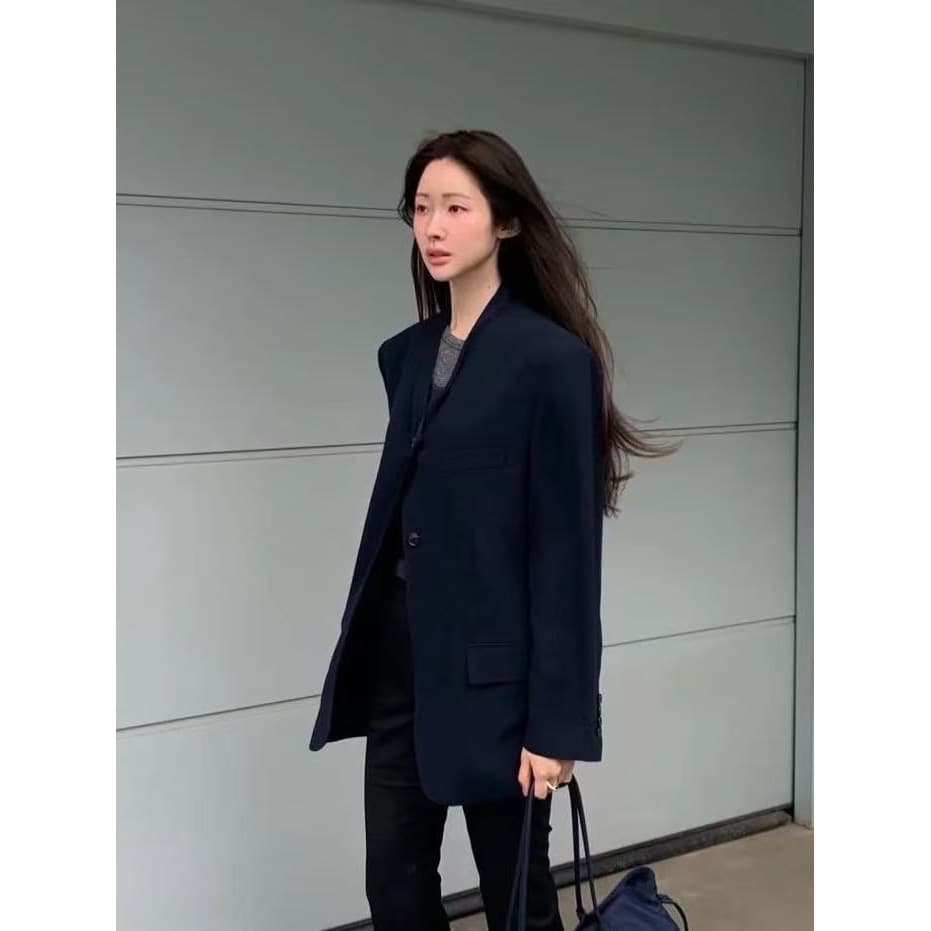 Now, the 2026 Spring New Arrival Korean Designer Re*to's Liquid Feel Suit Jacket, the same style worn by Cha Jung-won.