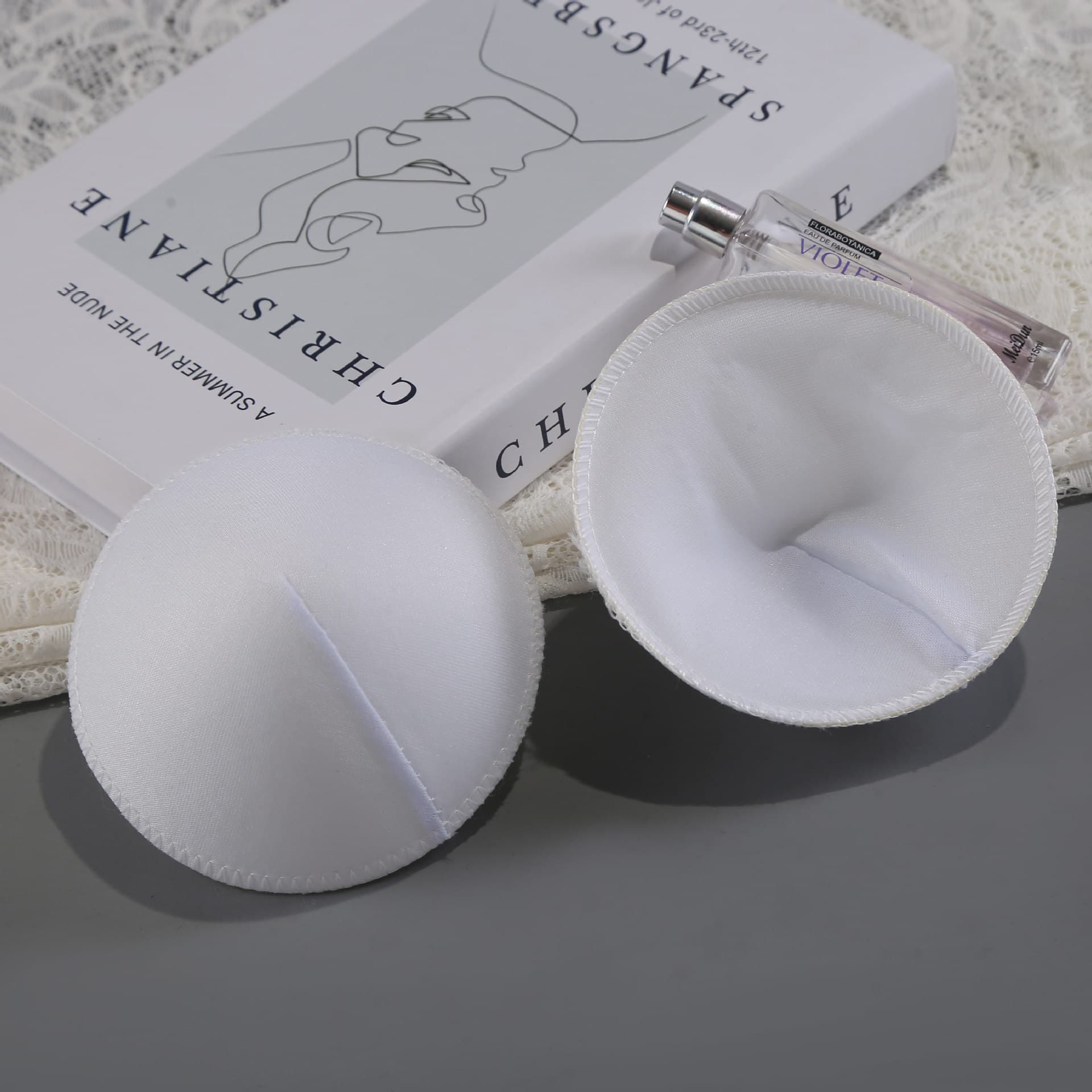 Women's Anti-Flash Gathering Bra Cup Inserts Pads Sponge Beauty Cup Sports Swimsuit Pads Round
