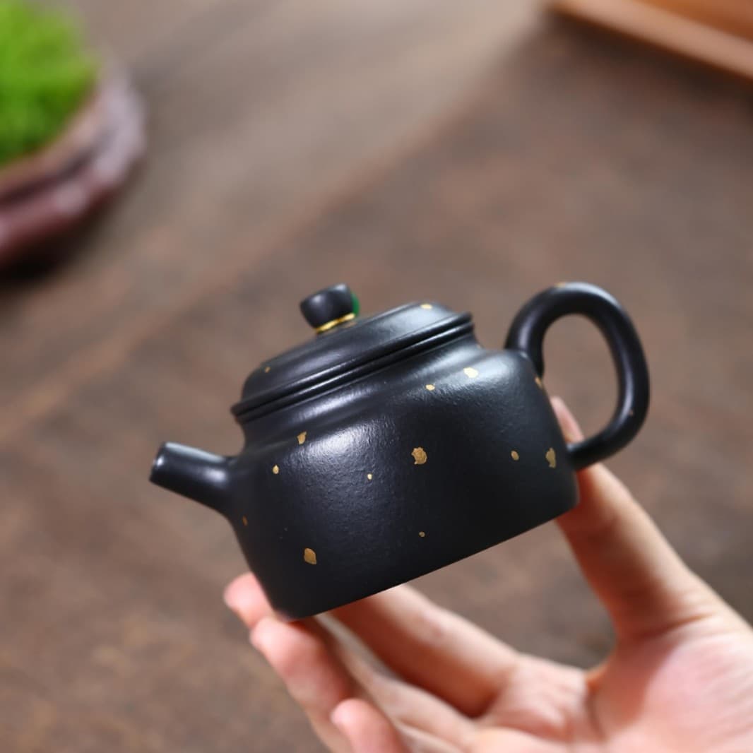 Yixing purple sand Dezhong teapot semi-handmade thin tire original ore vermilion mud sprinkled gold tracing gold teapot large and small capacity teapot