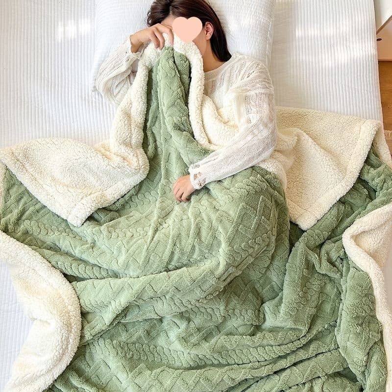 Lamb fleece blanket, thickened for winter, nap and office shawl, air conditioning plush small blanket, coral fleece sofa cover