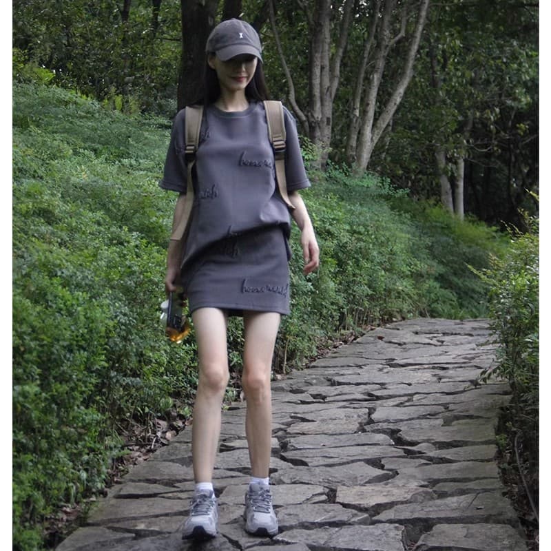 Women's Sportswear Set 2025 Summer New Fashion Retro American Casual Slim Top and Skirt Two-Piece Set