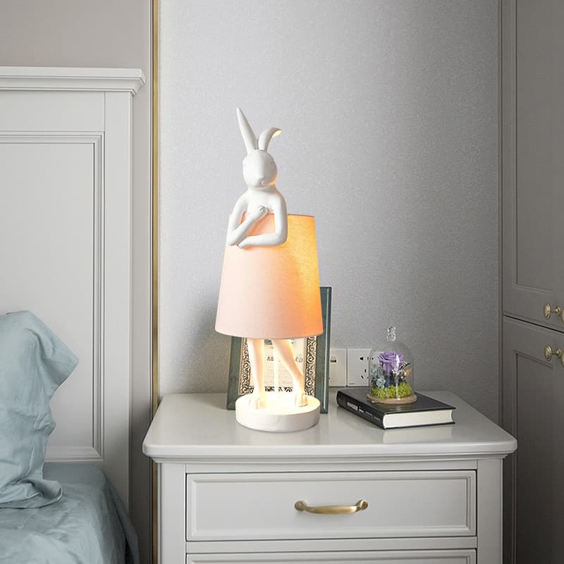 【Cross-Border Hot】Rabbit Apron Rabbit Lamp Table Lamp Nordic Decor Study Bedroom Bedside Resin Lamp Creative
