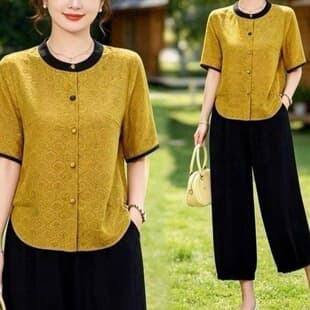 New Summer Round Neck Short Sleeve Cardigan, Lightweight, Stylish, Loose, Versatile Blouse for Women