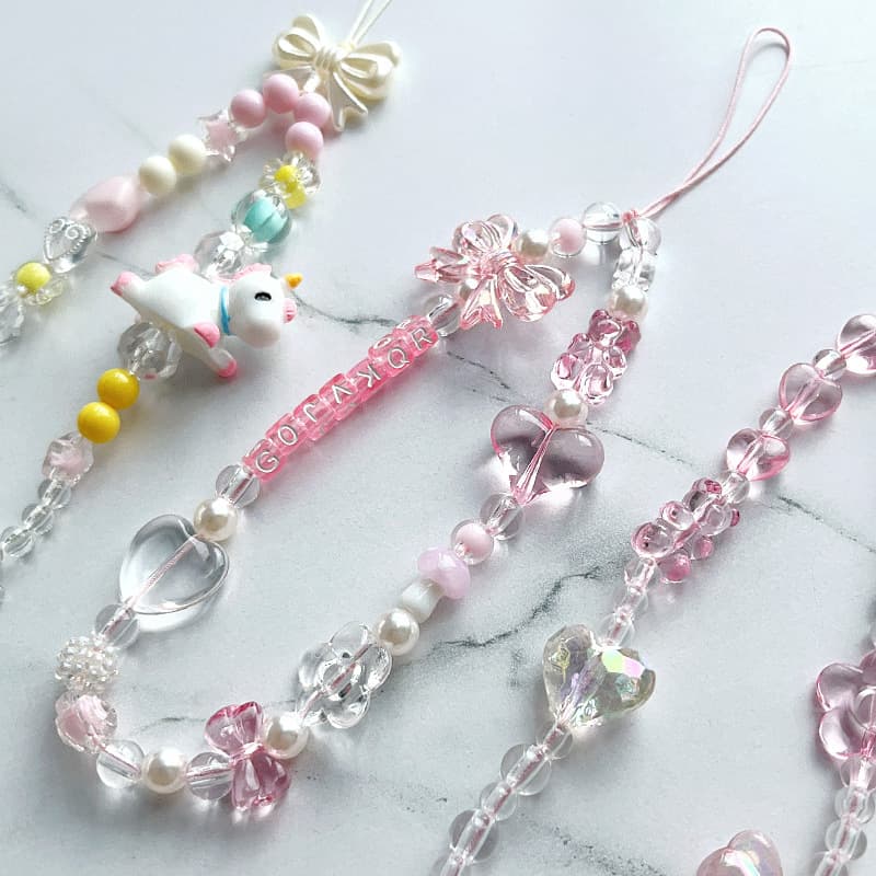 Unicorn Crystal Bow Bear Hanging Cord, Translucent Heart-Shaped Phone Case Camera Keychain Universal Pendant