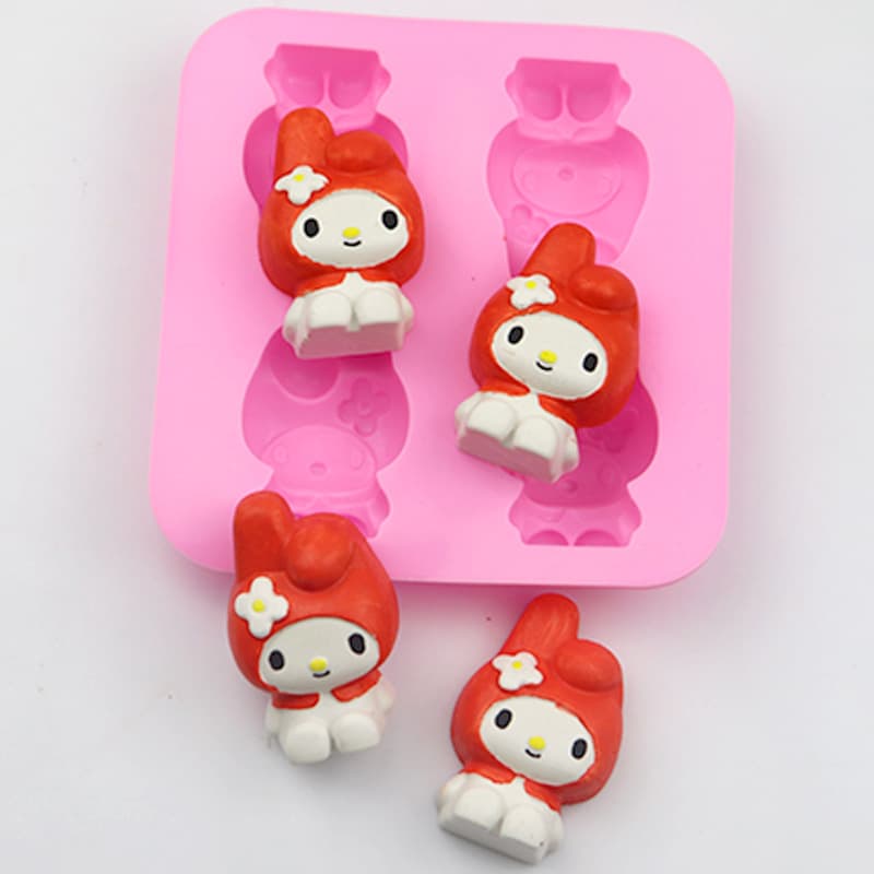 Happy 4-Connecting Melody Silicone Cake Mold DIY Essential Oil Soap Mold Aromatherapy Plaster Mold Cartoon Mold