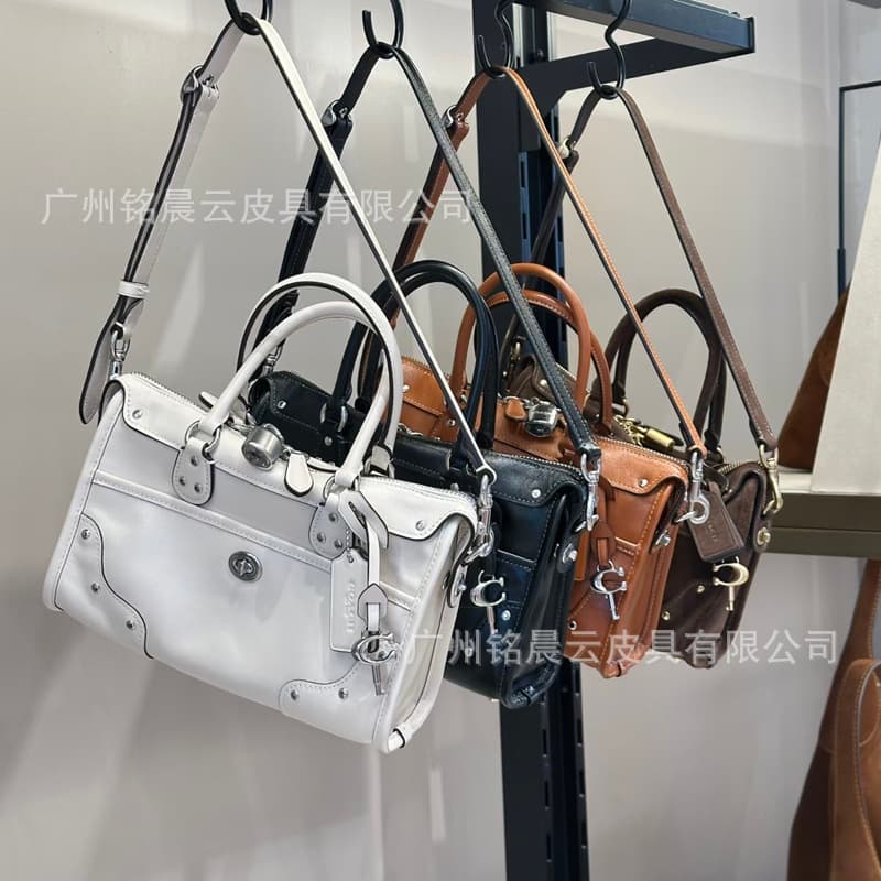 2026 new high-end niche design Rhyder heavy industry rivet motorcycle bag large capacity single shoulder portable crossbody bag