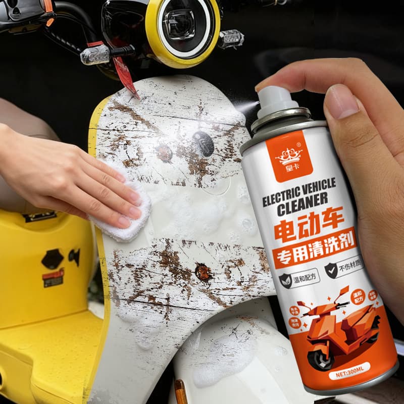 Electric vehicle cleaning paste, motorcycle glazing wax, scratch cleaning and repair agent, helmet clearing multi-functional foam cleaning agent