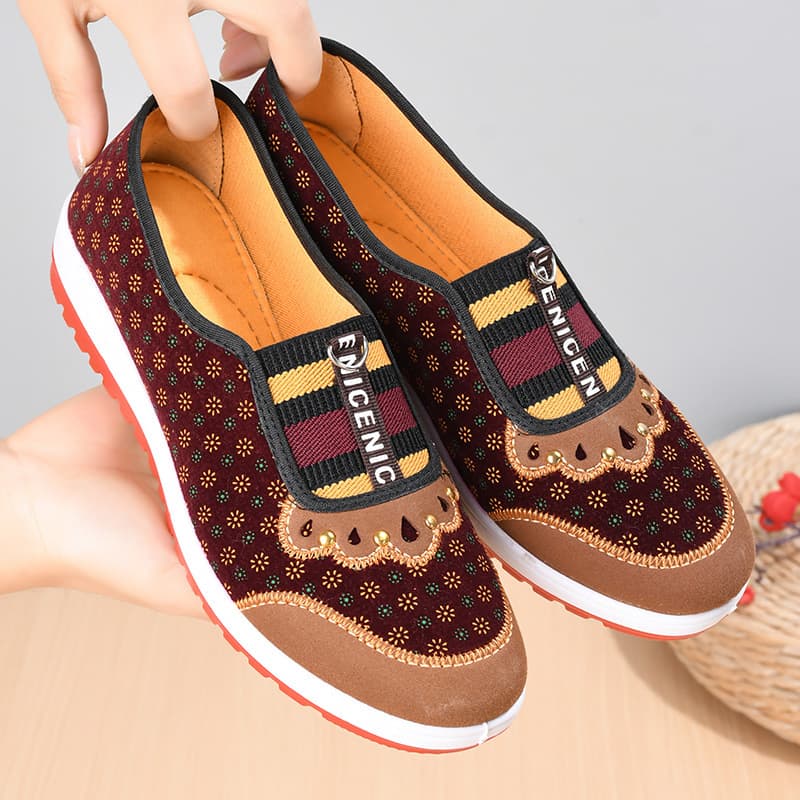 2025 Spring and Autumn Comfortable Casual Old Beijing Cloth Shoes for Women Fashion Versatile Mom Shoes Soft Sole Soft Upper Grandma Elderly Shoes