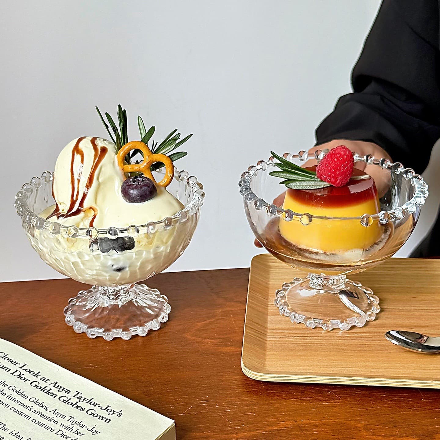 Niche beaded rim short-foot dessert bowl, ice cream bowl, sugar water bowl, glass cup, juice cup, cold drink cup, dessert bowl