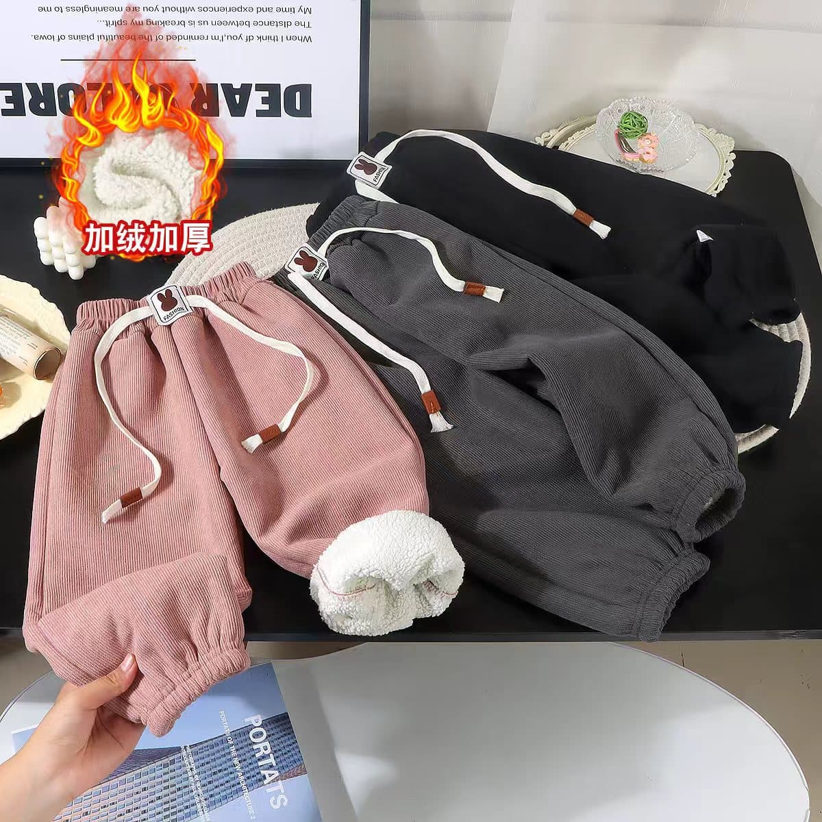 New Children's Fleece-Lined Casual Sweatpants for Boys and Girls, Fashionable Winter Thickened Sports Pants for Toddlers and Kids