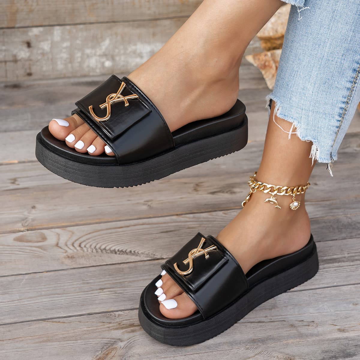 Foreign trade cross-border flat slippers for women's summer outer wear fashionable flip flops bow sandals large size Roman sandals